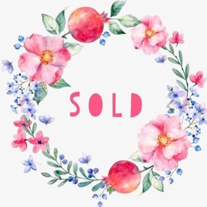 All items below👇🏼 are sold